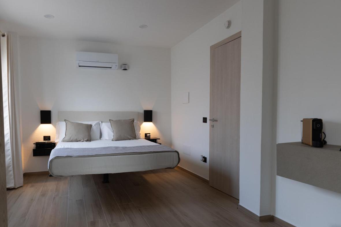 Su Entu Guest House Cala Gonone Exterior photo